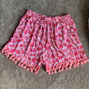 Simply Southern Shorts Pink Size L/Xl